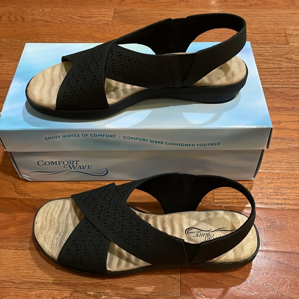 Comfort wave by easy street Women's Black Sandals 8W new in the box - Picture 4 of 6